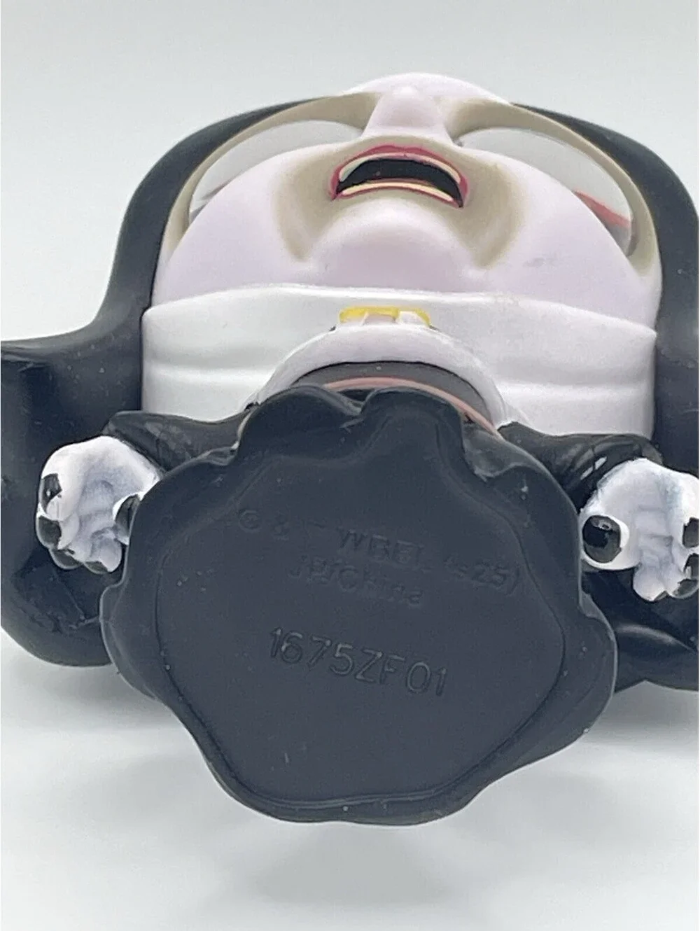 2025 TINY NIGHTMARES TERRIF-EYES Mini Figure THE NUN